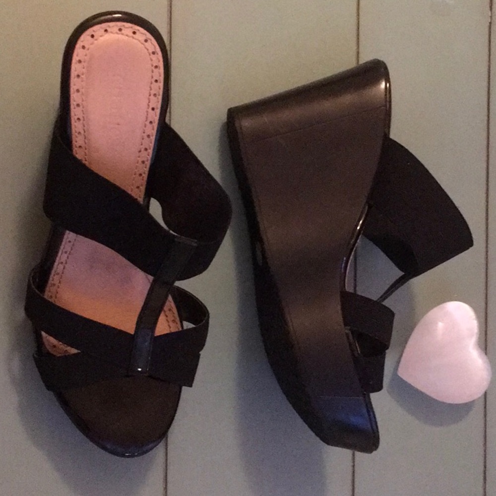 Charlie Wedge Platform Slip On Sandal Sz 8